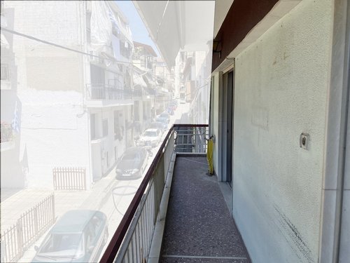 Μπαλκόνι σαλονοκουζίνας
