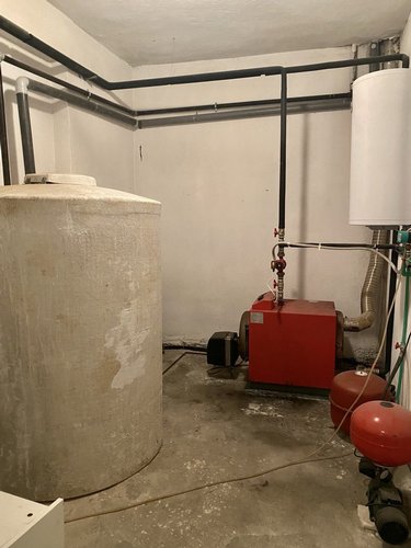 Λεβητοστάσιο υπογείου Λεβητοστάσιο υπογείου